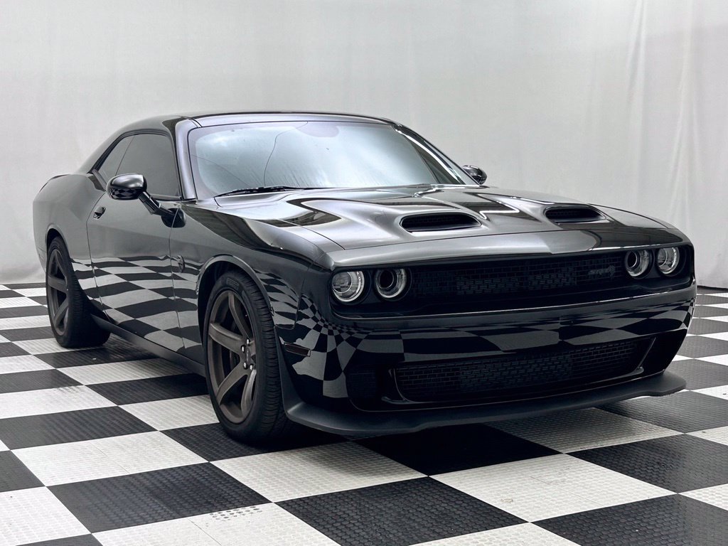 Used 2023 Dodge Challenger SRT Hellcat RWD image 2