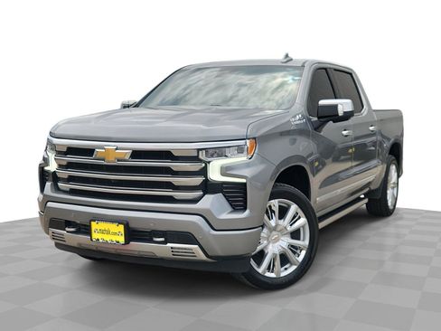 Used 2024 Chevrolet Silverado 1500 High Country w/ High Country Premium Package AWD/4WD image 1