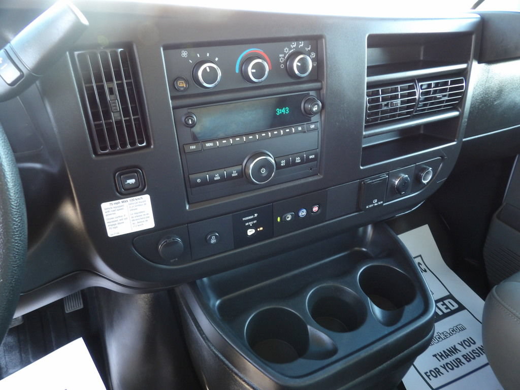 Used 2022 GMC Savana 3500 Extended w/ Power Convenience Package RWD image 21