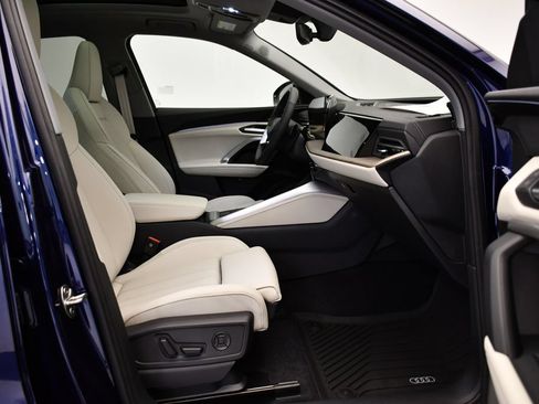 Used 2025 Audi Q5 Premium Plus w/ Premium Plus AWD/4WD image 46