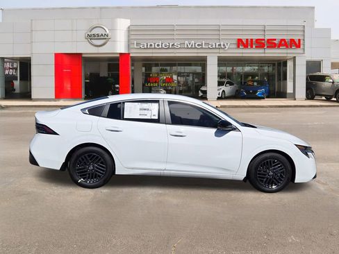 New 2026 Nissan Sentra SV w/ SV Convenience Package image 2