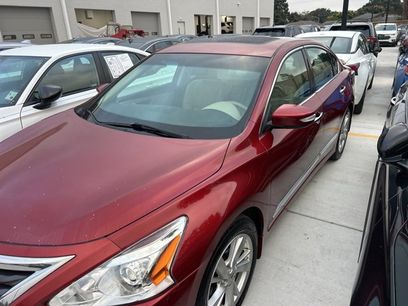Used 2015 Nissan Altima 2.5 SL w/ Moonroof Package