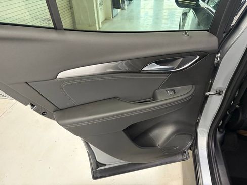 Used 2025 Buick Envision Preferred image 18