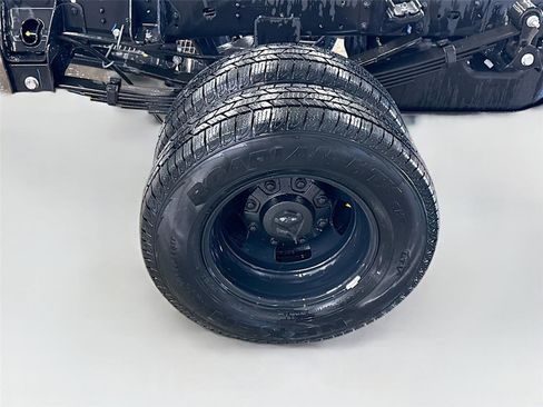 New 2026 RAM 3500 Tradesman AWD/4WD image 18
