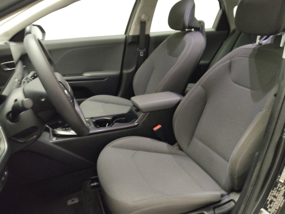 Used 2025 Kia K4 FWD image 17