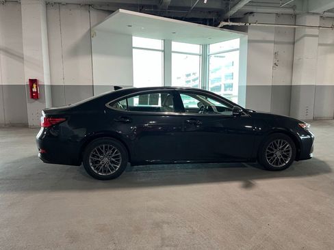 Used 2018 Lexus ES 350 w/ Premier Package FWD image 12