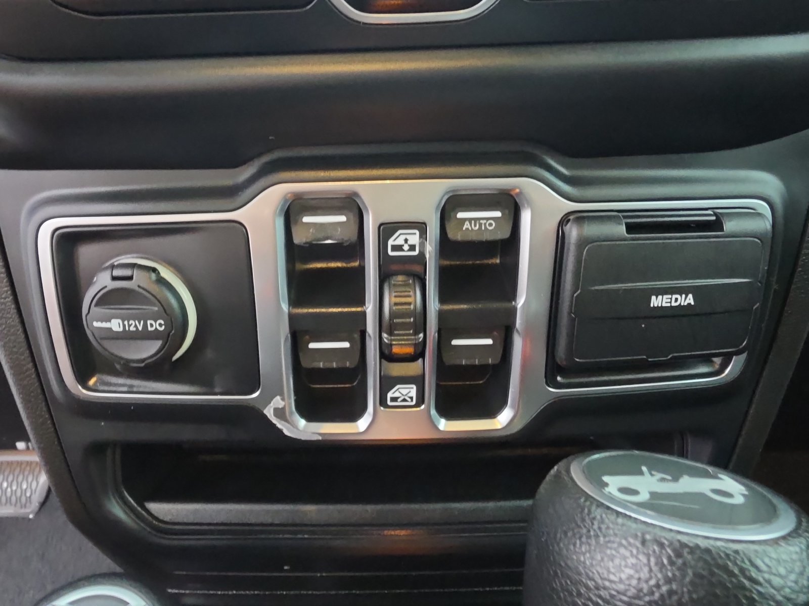 Used 2019 Jeep Wrangler Unlimited Sport S AWD/4WD image 15