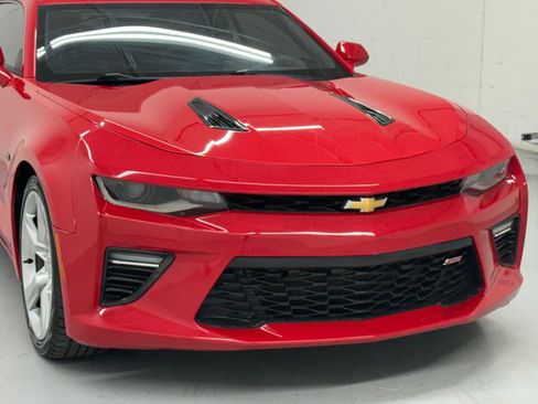 Used 2017 Chevrolet Camaro SS image 10