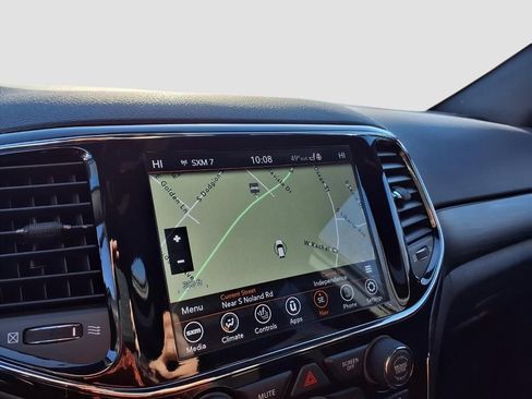 Used 2021 Jeep Grand Cherokee Laredo X image 15