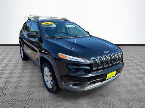 Used 2016 Jeep Cherokee Limited AWD/4WD image 3