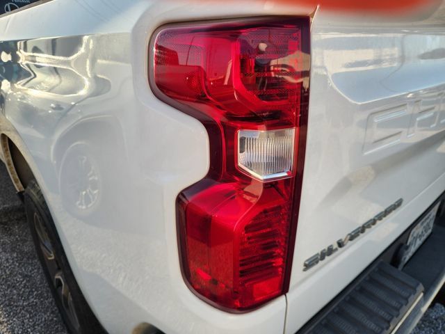 Used 2019 Chevrolet Silverado 1500 LT w/ Texas Edition RWD image 6