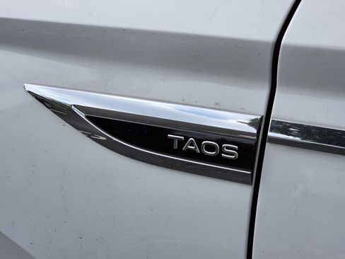 Used 2022 Volkswagen Taos SE AWD/4WD image 33