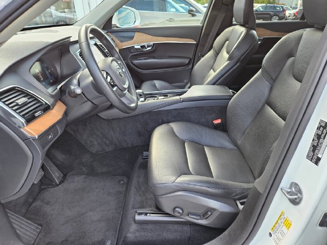 Used 2023 Volvo XC90 B6 Plus w/ Protection Package Premier AWD/4WD image 16