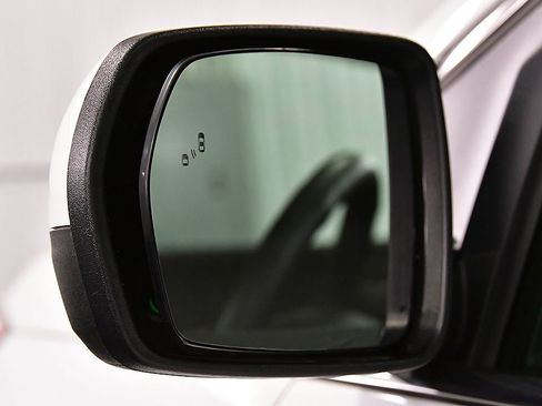 Used 2024 Ford Edge SEL w/ Convenience Package AWD/4WD image 14