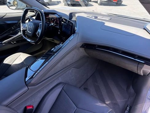 Used 2024 Chevrolet Corvette Z06 w/ Z07 Performance Package RWD image 24