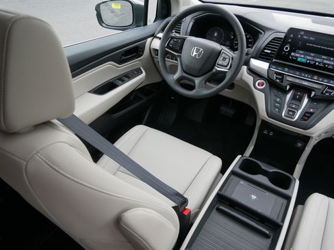 New 2026 Honda Odyssey EX-L image 9