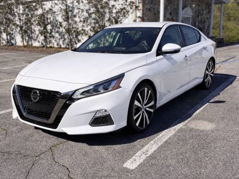 Used 2019 Nissan Altima 2.5 S FWD image 2