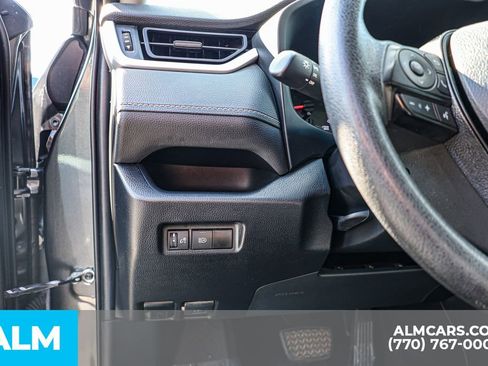 Used 2021 Toyota RAV4 LE image 25