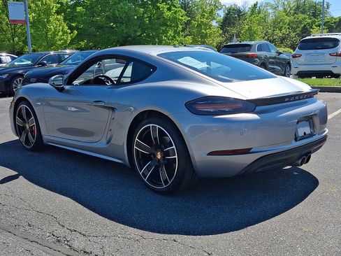 Used 2019 Porsche 718 Cayman S RWD image 4
