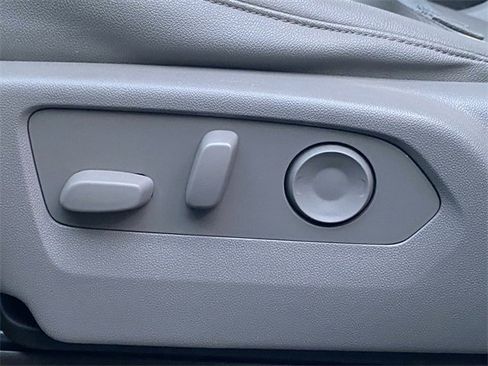 Used 2022 GMC Sierra 1500 SLT w/ SLT Premium Plus Package image 10