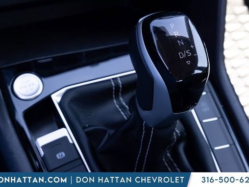Used 2024 Volkswagen Taos S w/ MDO Package FWD image 10