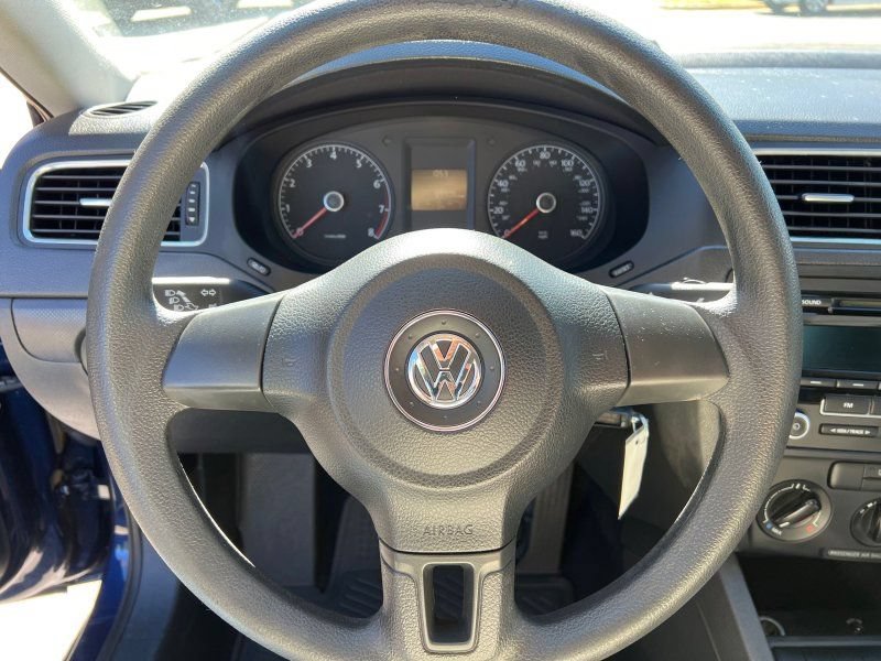 Used 2013 Volkswagen Jetta S FWD image 15