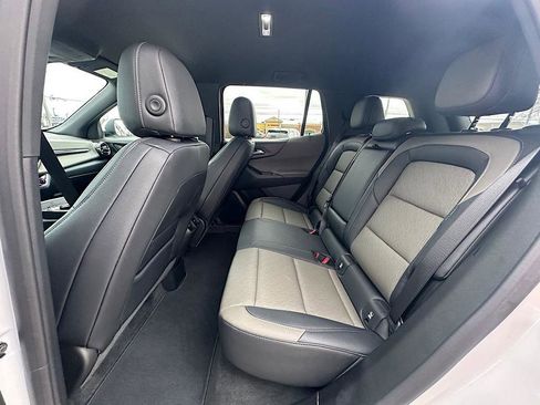 Used 2026 Chevrolet Equinox LT w/ Convenience Package II image 15