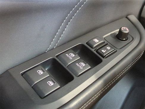 Used 2018 Subaru Outback 2.5i Limited image 26