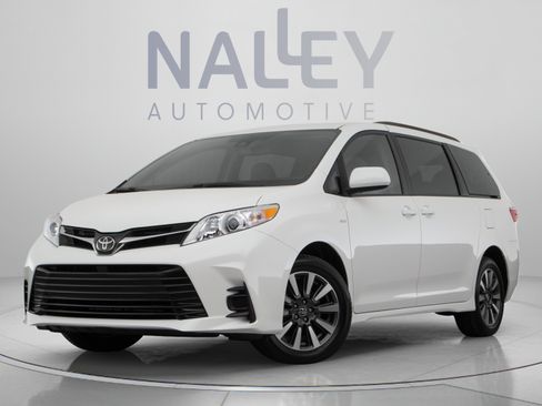 Used 2020 Toyota Sienna LE FWD image 12