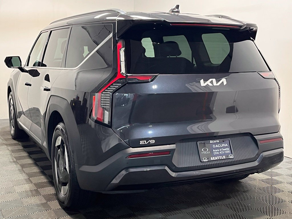 Used 2024 Kia EV9 Wind AWD/4WD image 22