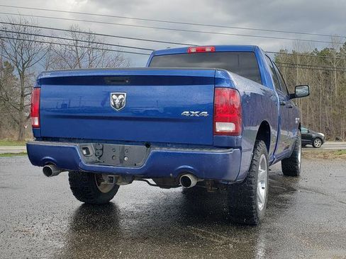Used 2018 RAM 1500 Express w/ Express Value Package AWD/4WD image 3