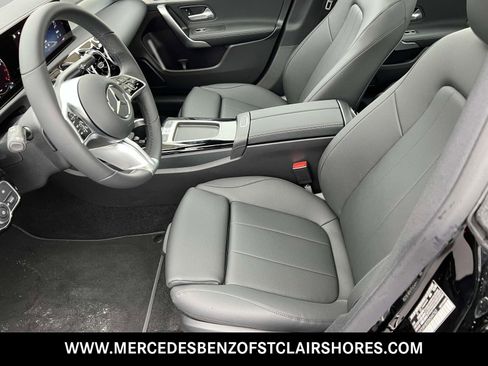 Used 2025 Mercedes-Benz CLA 250 4MATIC image 21