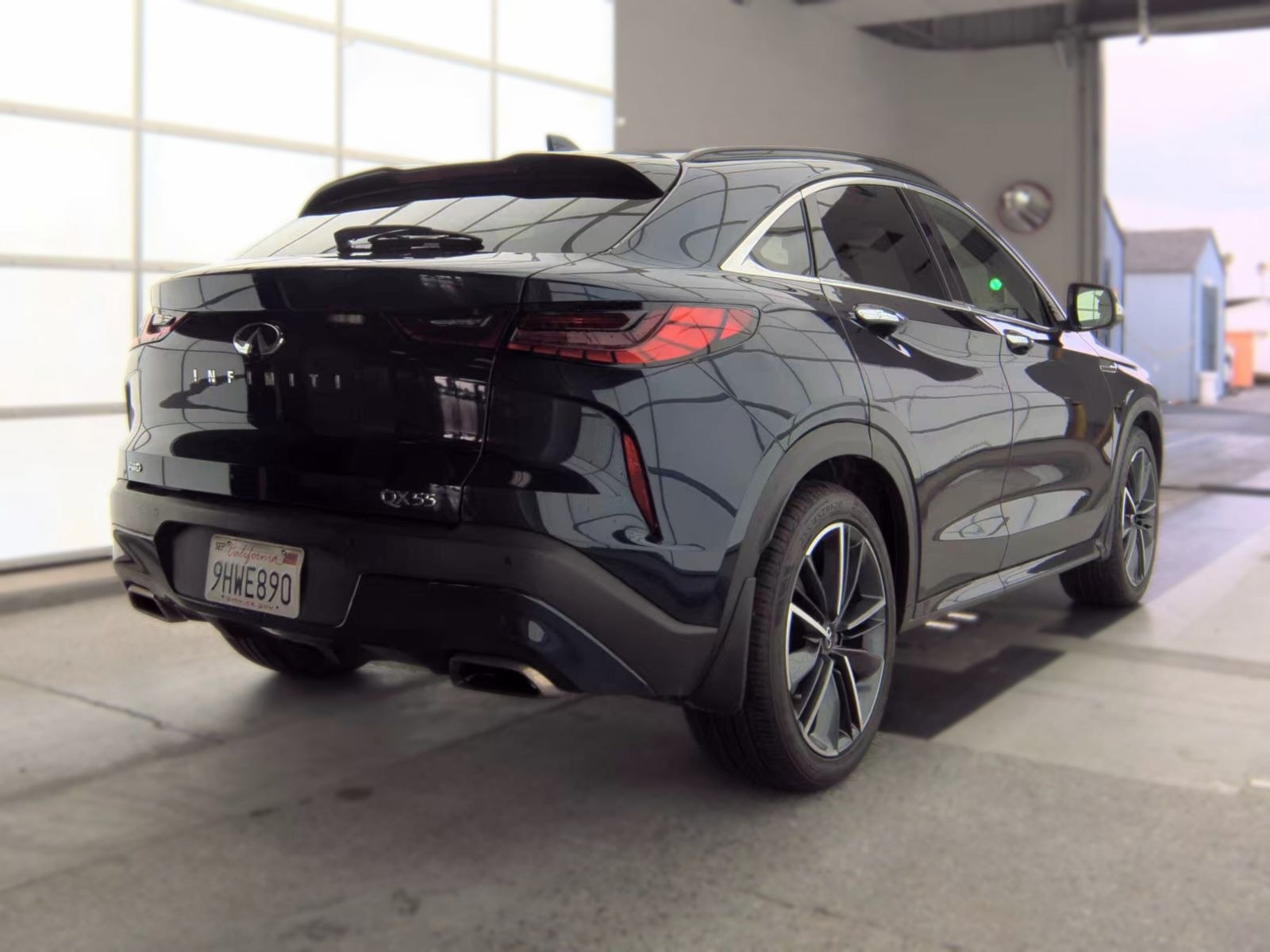Used 2023 INFINITI QX55 Essential AWD/4WD image 9