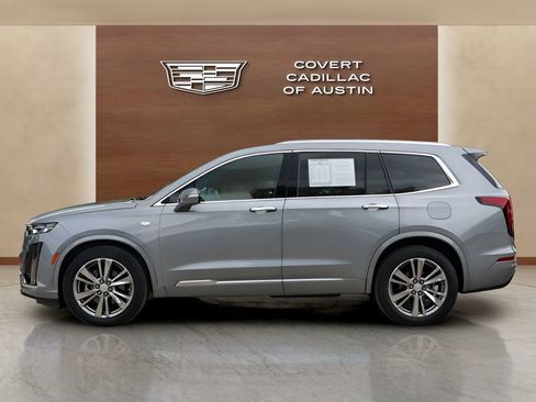 Used 2023 Cadillac XT6 Premium Luxury FWD image 2