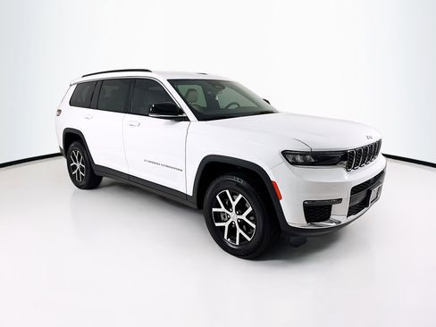 Used 2025 Jeep Grand Cherokee L Limited RWD image 1