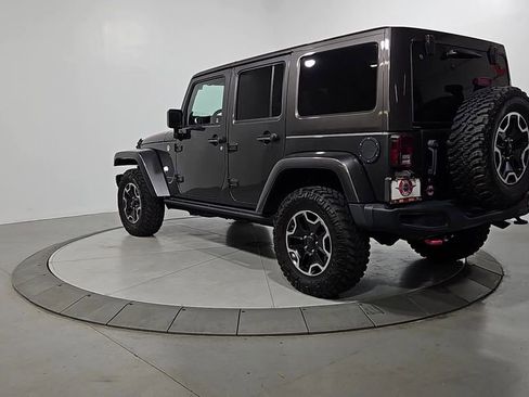 Used 2017 Jeep Wrangler Unlimited Rubicon AWD/4WD image 3