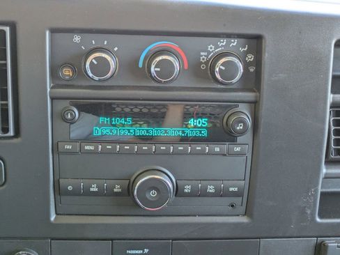 Used 2024 GMC Savana 2500 w/ Driver Convenience Package RWD image 22