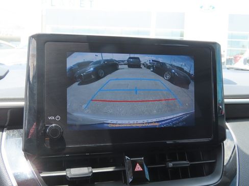 Used 2024 Toyota Corolla LE FWD image 27