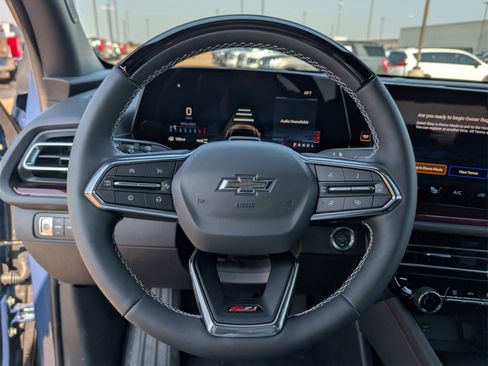 New 2026 Chevrolet Traverse Z71 w/ Enhanced Driving Package image 8