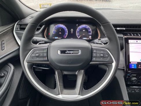 New 2025 Jeep Grand Cherokee L Limited w/ Black Appearance Package image 19