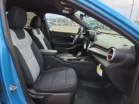New 2026 Chevrolet Trax RS w/ Driver Confidence Package FWD image 15