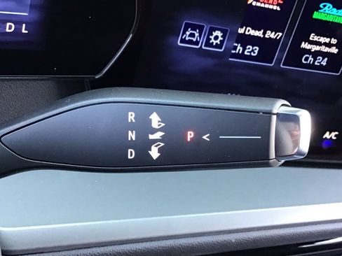 New 2025 Chevrolet Traverse LT w/ Enhanced Driving Package image 32