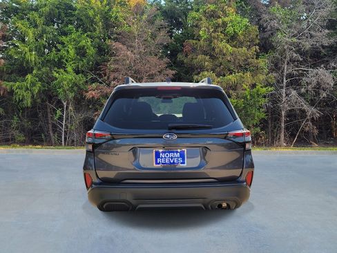 New 2026 Subaru Forester Premium AWD/4WD image 17
