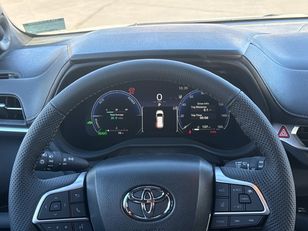 New 2026 Toyota Sienna XLE Woodland Edition AWD/4WD image 15