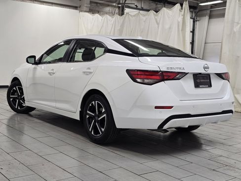 Used 2025 Nissan Sentra SV image 11