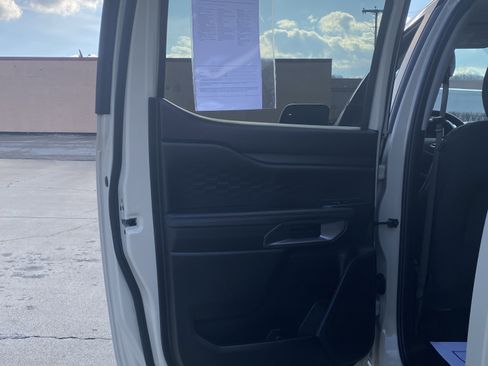 Used 2025 Ford Ranger XLT w/ FX4 Off-Road Package image 23