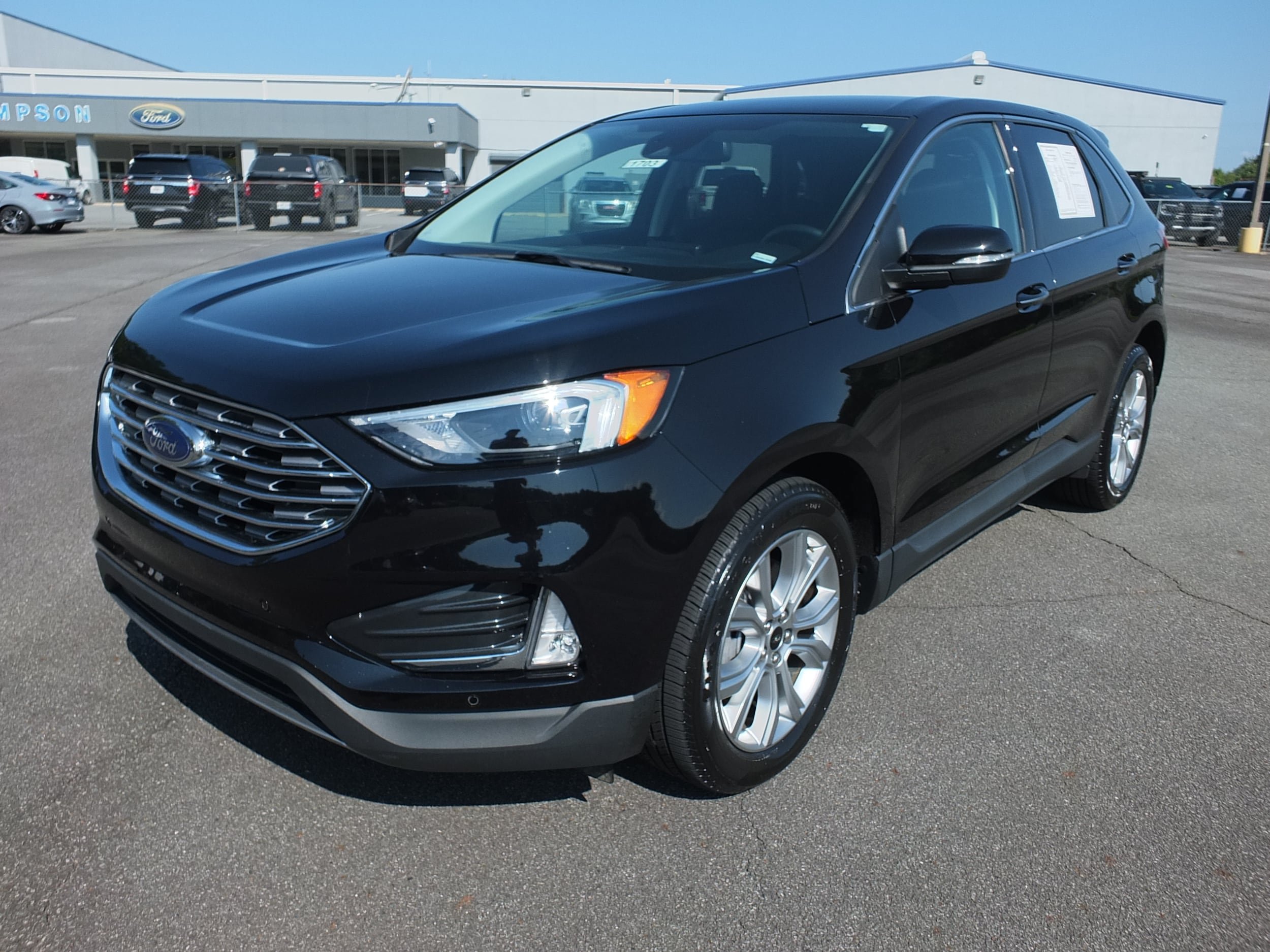 Used 2024 Ford Edge Titanium AWD/4WD image 7