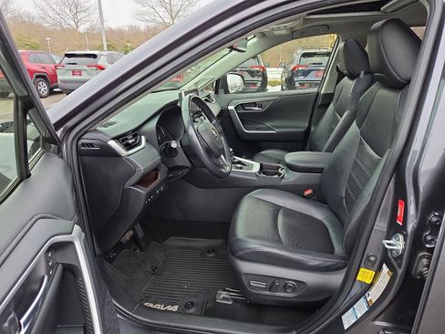 Certified 2019 Toyota RAV4 Limited w/ Cold Weather Package image 15