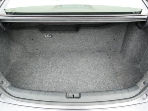 Used 2015 Honda Accord Touring image 17