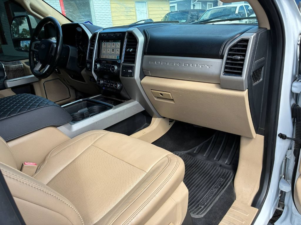 Used 2019 Ford F250 Lariat w/ Lariat Ultimate Package AWD/4WD image 16